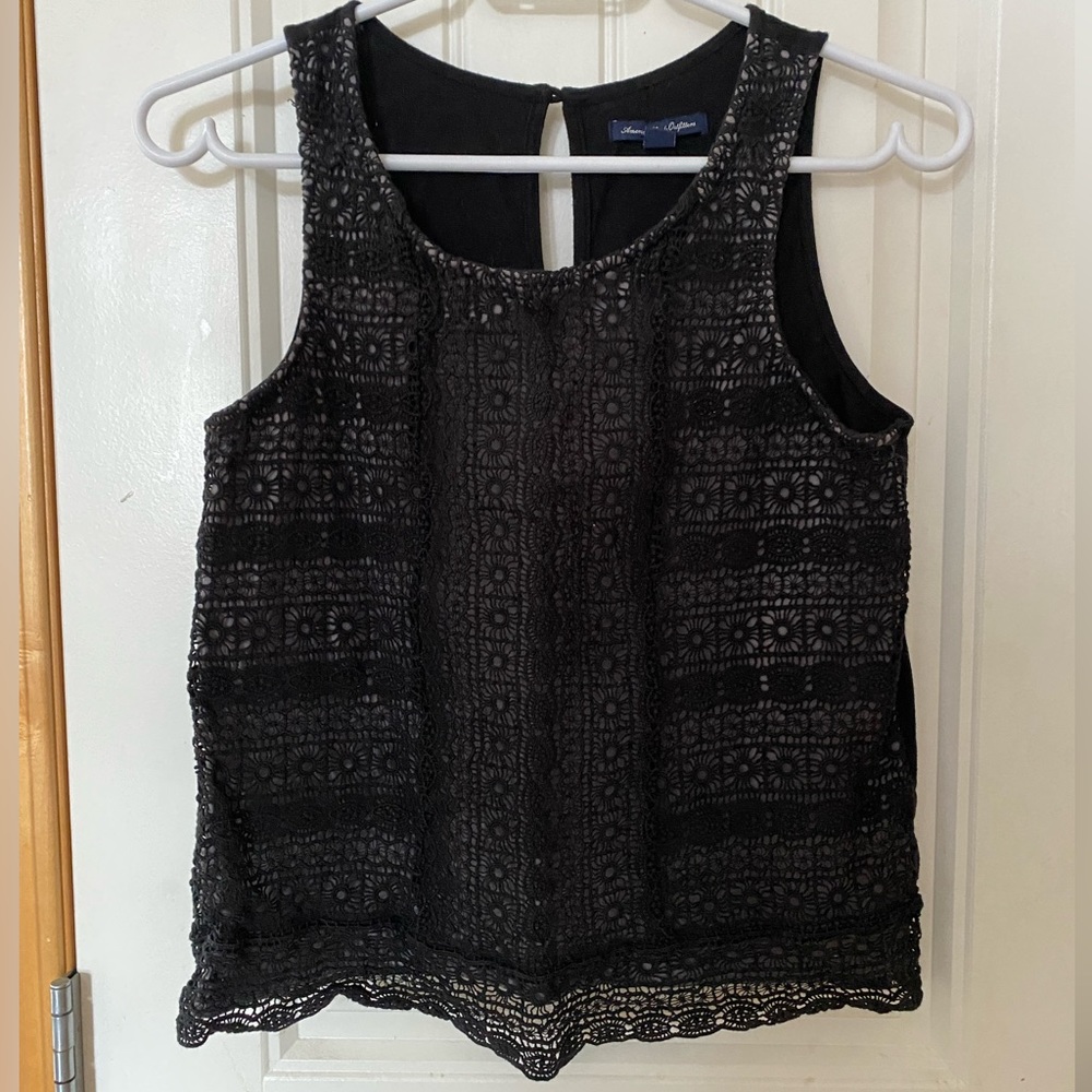 American Eagle lace top